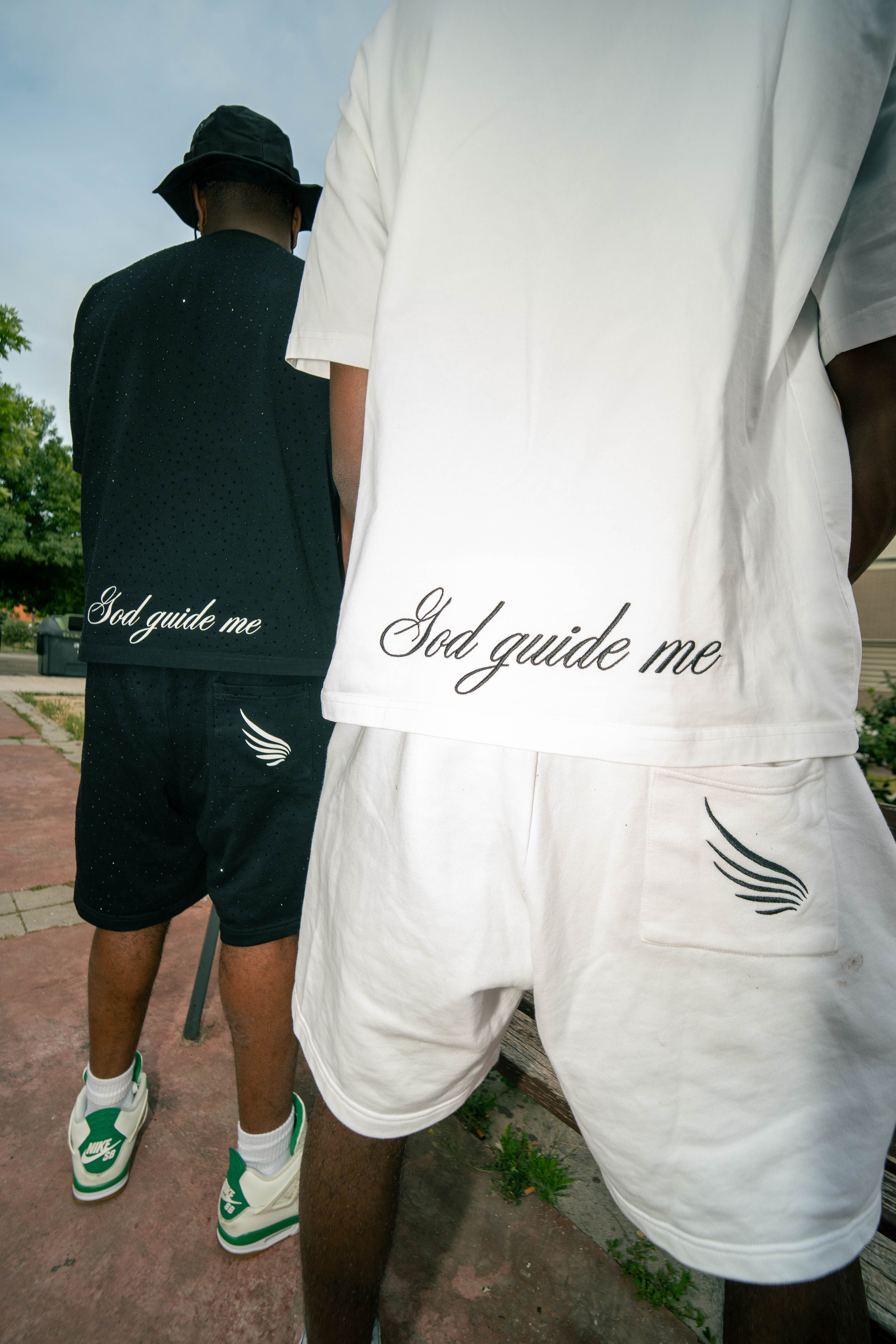 Pantalon corto blanco con logo bordado