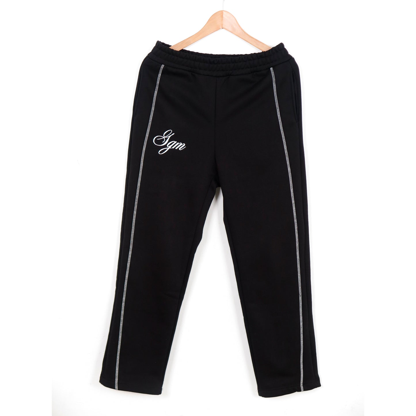 EMBROIDED BLACK SWEATPANTS